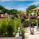 מלון דירות Agathea