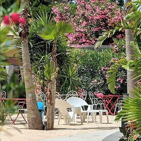 Agathea - Esprit - Centre Port - Cap D'agde 3* Agde